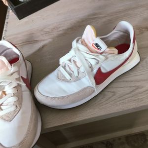 Men's Nike shoes size 6